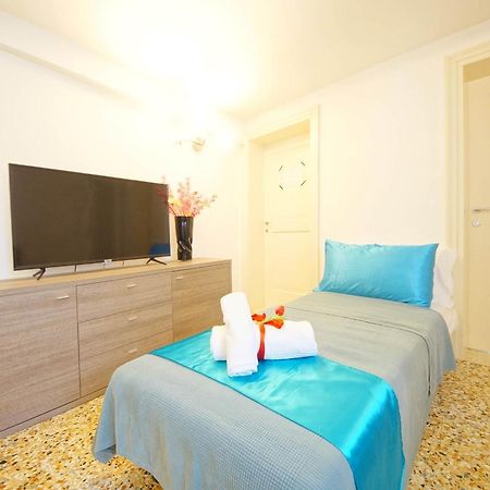 Sant'Aponal Apartment Rialto Venezia Esterno foto